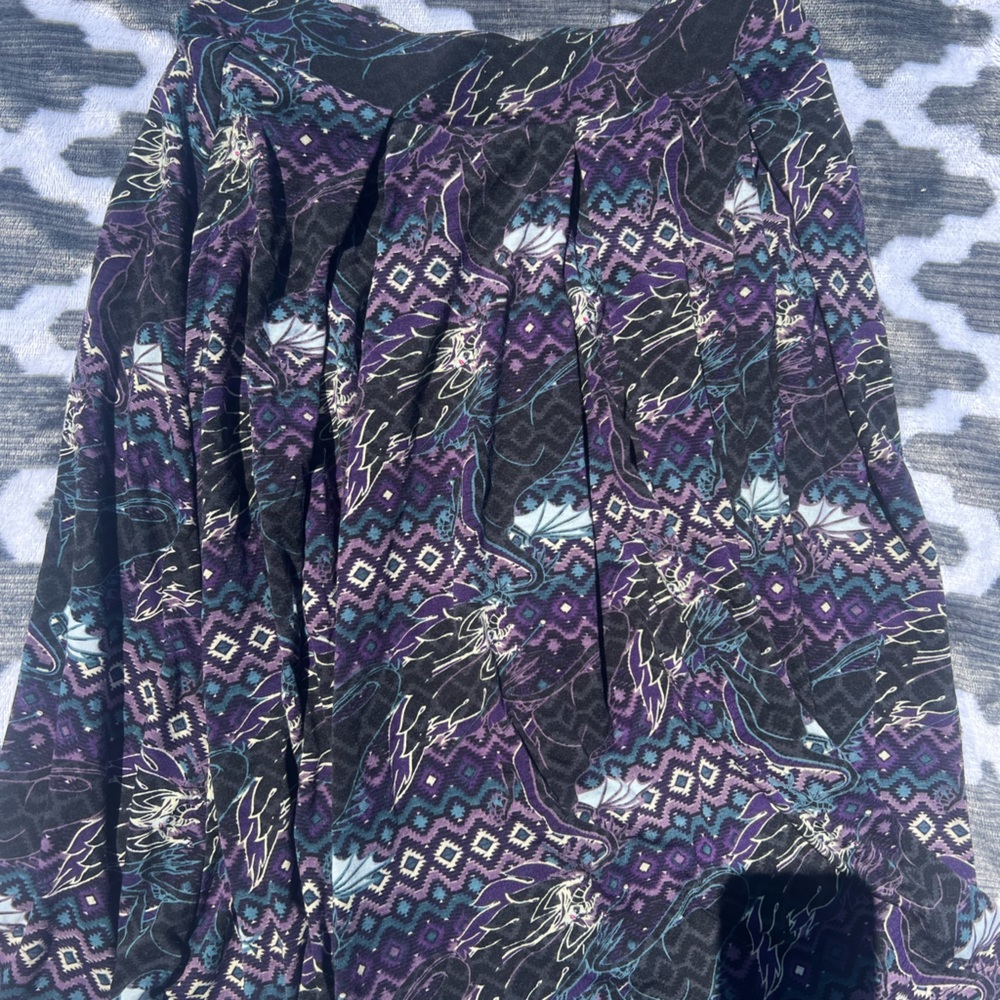 Used villains, maleficent, sleeping beauty skirt, super cute. Halloween